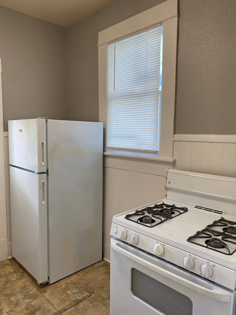 Apartment for rent at 531 Cedar St, San Antonio, TX 78210