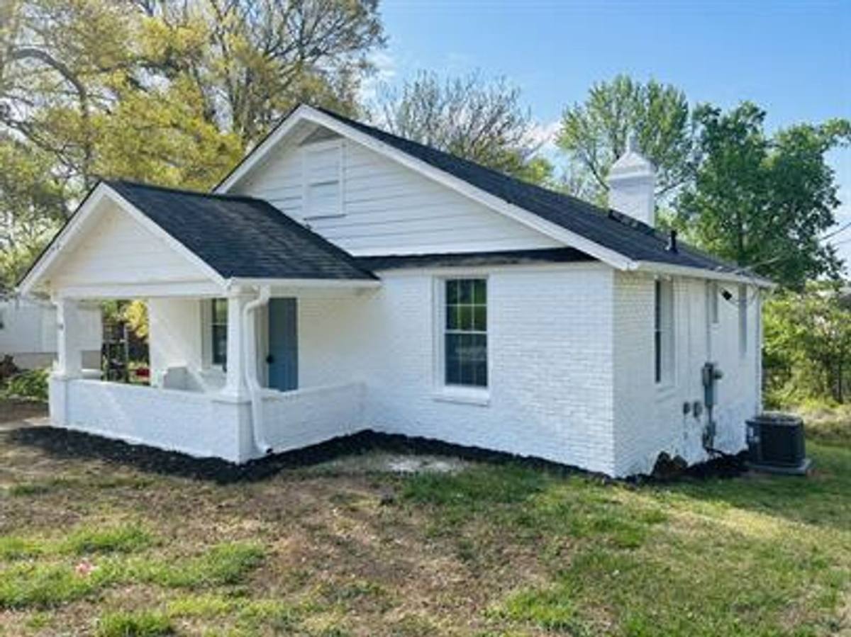 House for rent at 110 Worley Rd, Greenville, SC 29609
