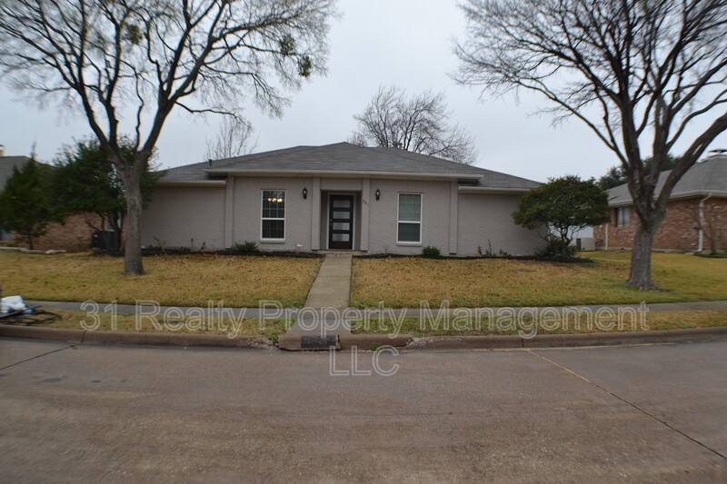 House for rent at 2311 Eastgate Dr, Carrollton, TX 75006