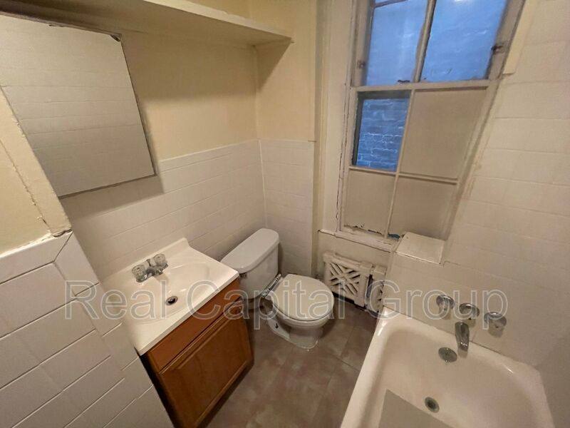 Apartment for rent at 669 Clinton Ave - 1st Floor, Albany, NY 12206