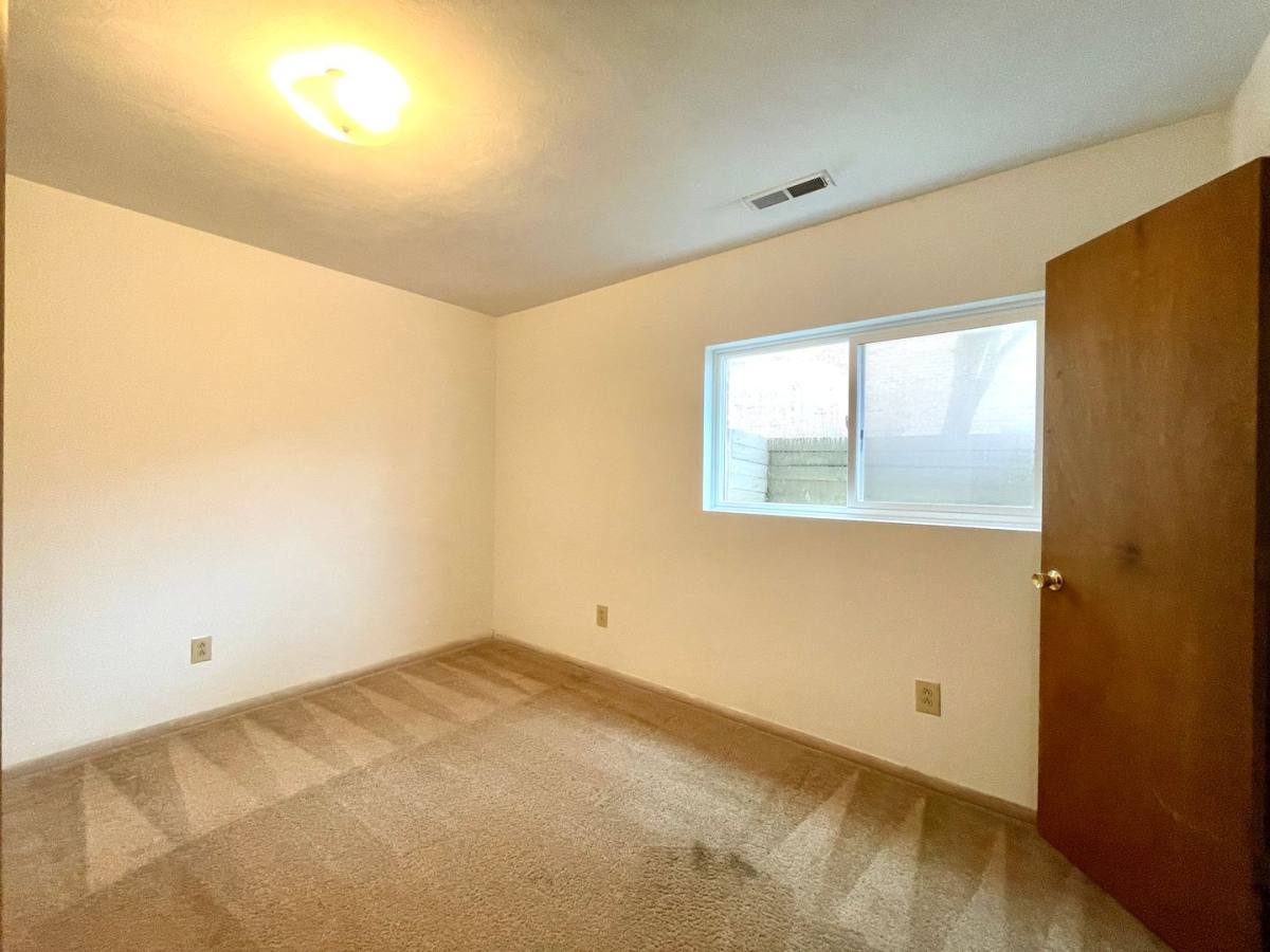 Apartment for rent at 1201, 1203, 1205, 1207 N Main St, Blacksburg, VA 24060