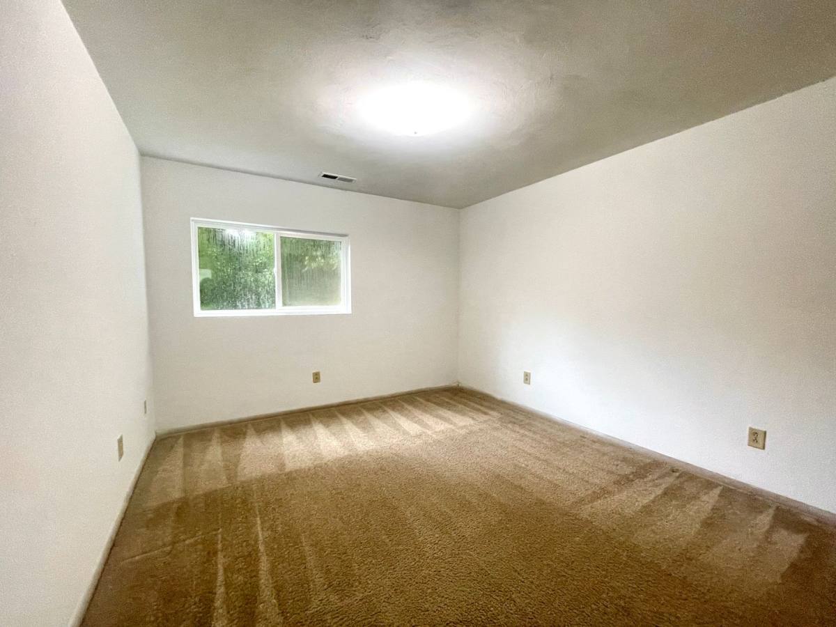 Apartment for rent at 1201, 1203, 1205, 1207 N Main St, Blacksburg, VA 24060