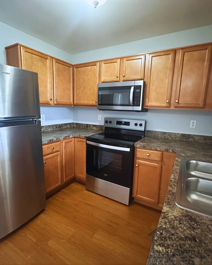 Apartment for rent at 1908 Jericho Rd, La Grange, KY 40031