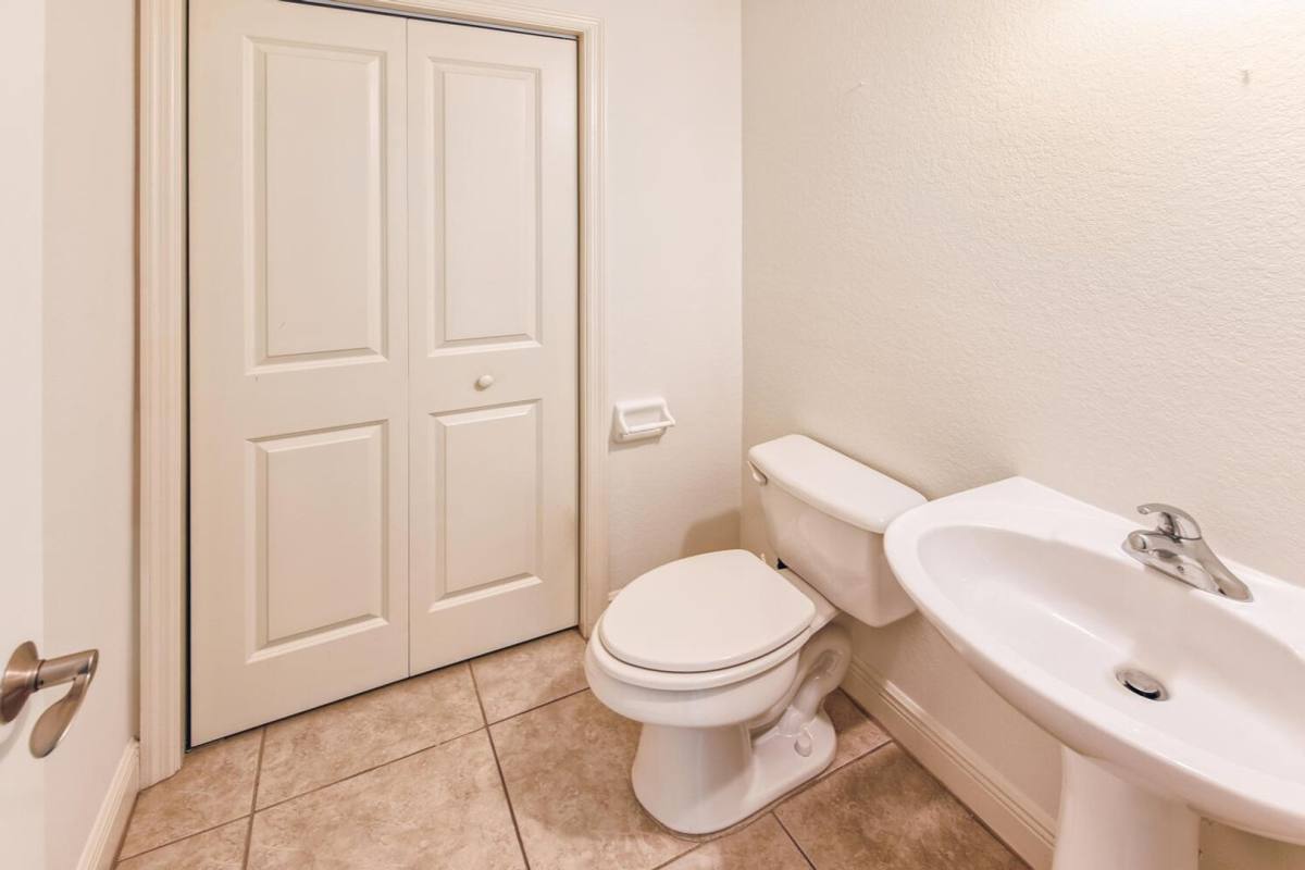 House for rent at 3555 Avion Woods Court, Naples, FL 34104