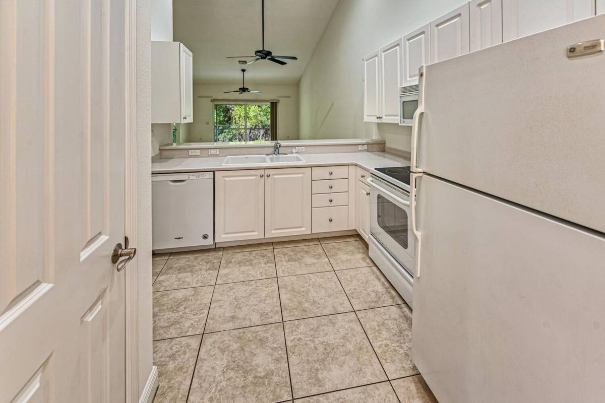 House for rent at 3555 Avion Woods Court, Naples, FL 34104