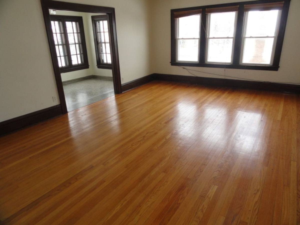 Apartment for rent at 309 311 Second St, Jackson, MI 49201