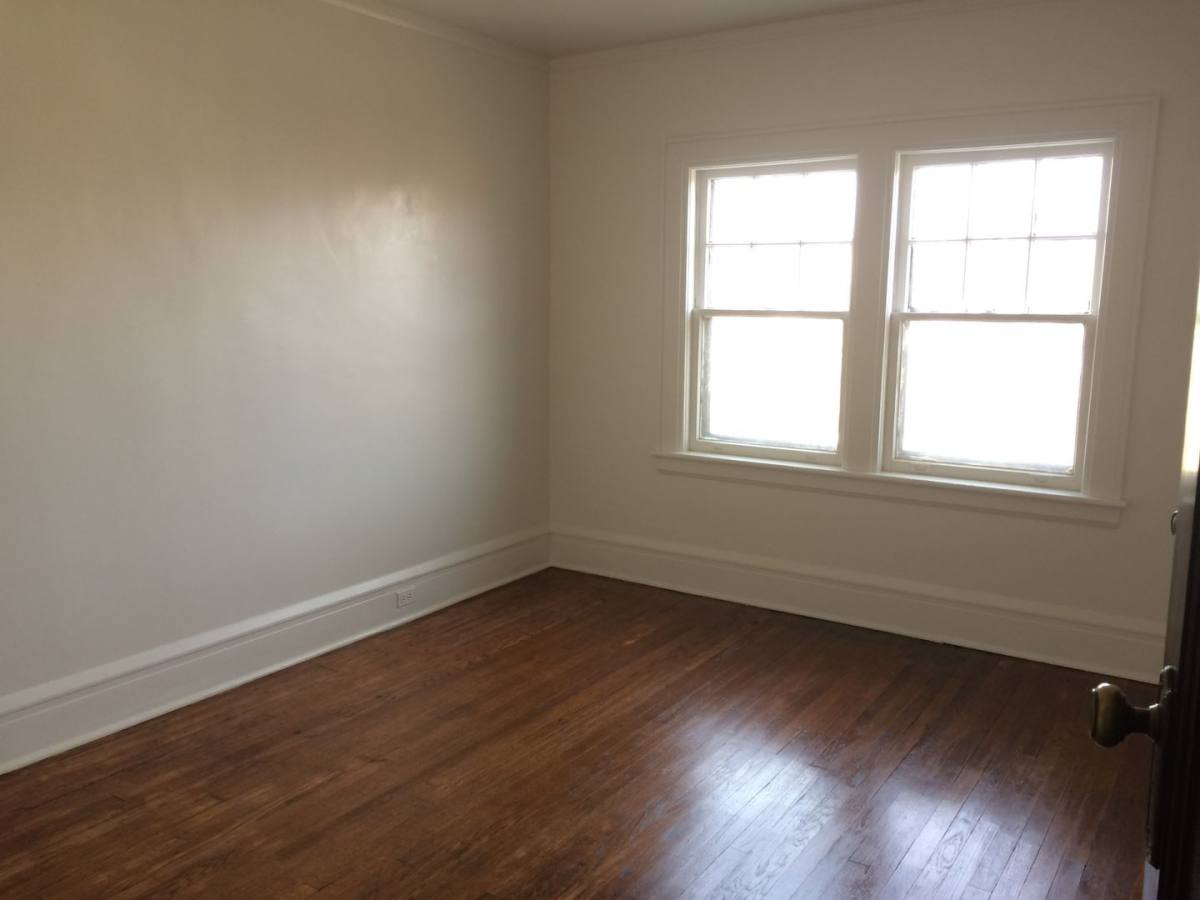 Apartment for rent at 309 311 Second St, Jackson, MI 49201