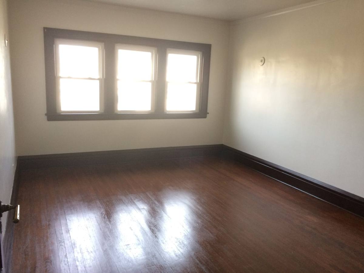Apartment for rent at 309 311 Second St, Jackson, MI 49201