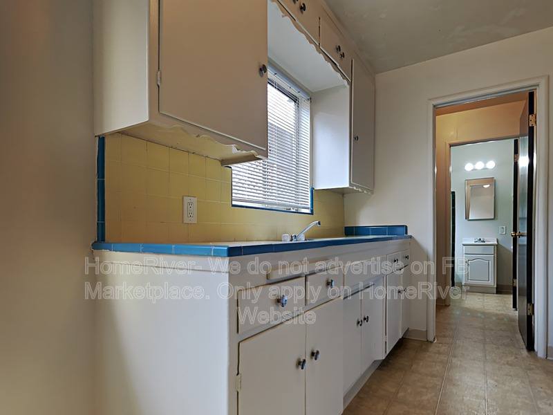 Apartment for rent at 3224 X St #2, Sacramento, CA 95817