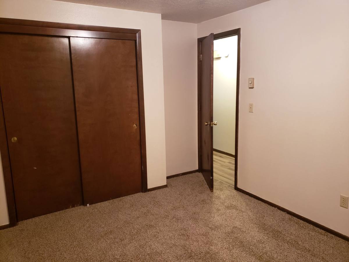 Apartment for rent at 3880 Auburn Rd NE, Salem, OR 97301