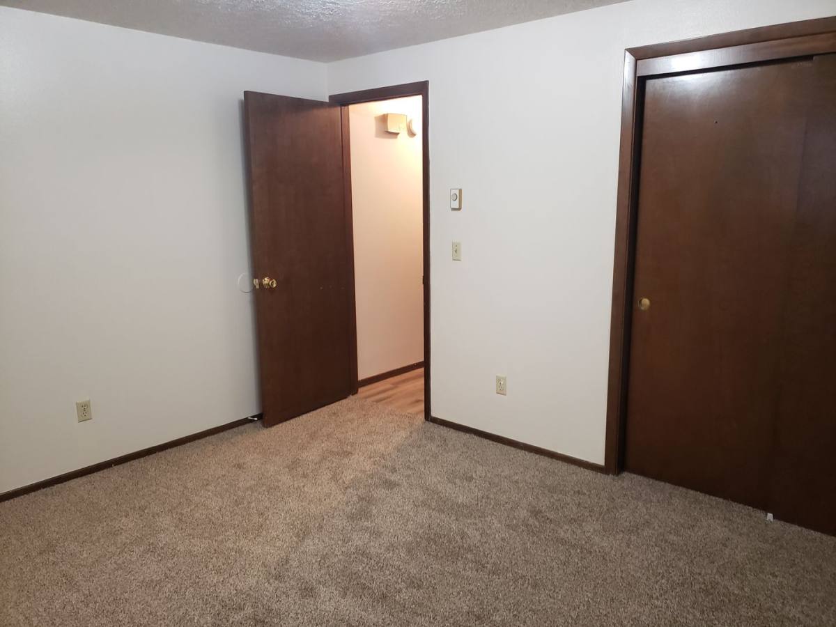 Apartment for rent at 3880 Auburn Rd NE, Salem, OR 97301