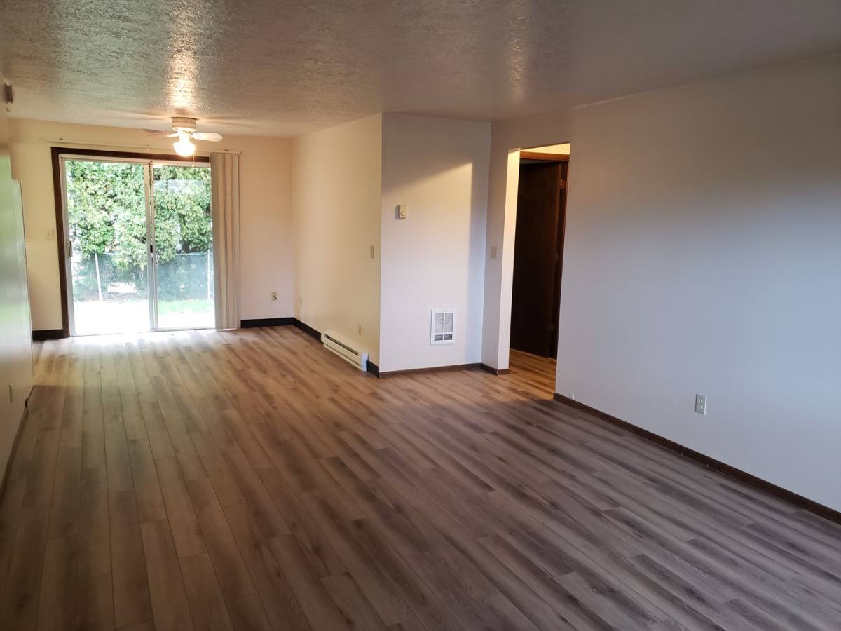 Apartment for rent at 3880 Auburn Rd NE, Salem, OR 97301