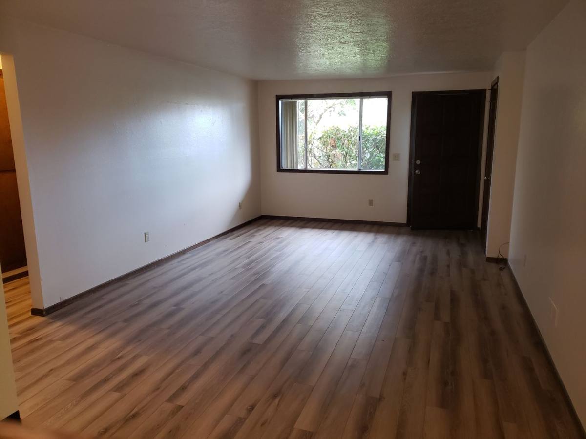 Apartment for rent at 3880 Auburn Rd NE, Salem, OR 97301