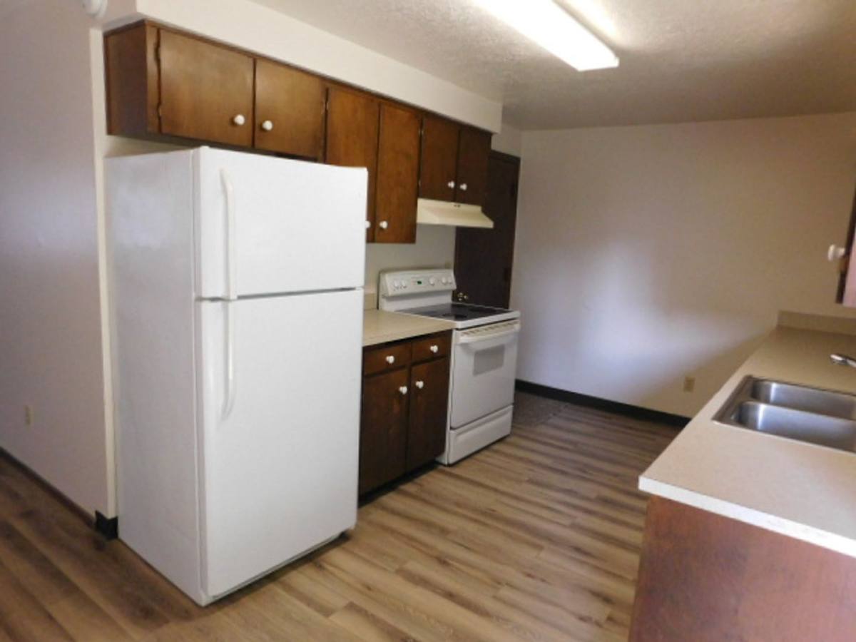 Apartment for rent at 3880 Auburn Rd NE, Salem, OR 97301