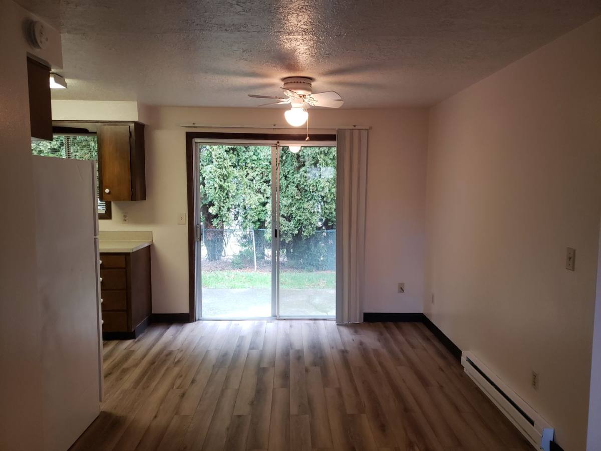 Apartment for rent at 3880 Auburn Rd NE, Salem, OR 97301