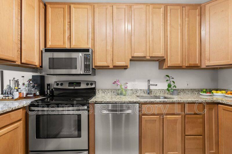 Condo for rent at 1651 Lamont St NW #2E, Washington, DC 20010