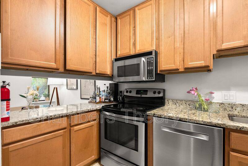Condo for rent at 1651 Lamont St NW #2E, Washington, DC 20010