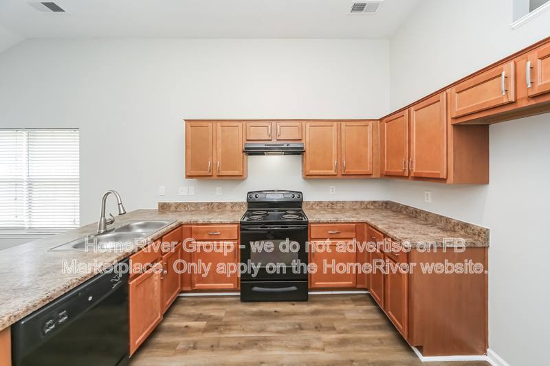 House for rent at 1228 Whitten Rd, Memphis, TN 38134