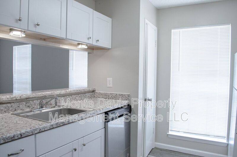 Apartment for rent at 2306 Fuzz Fairway #A, Austin, TX 78728