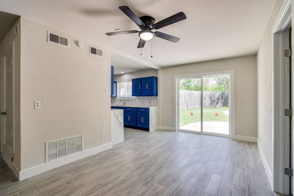House for rent at 626 Arawe W Circle, Irving, TX 75060