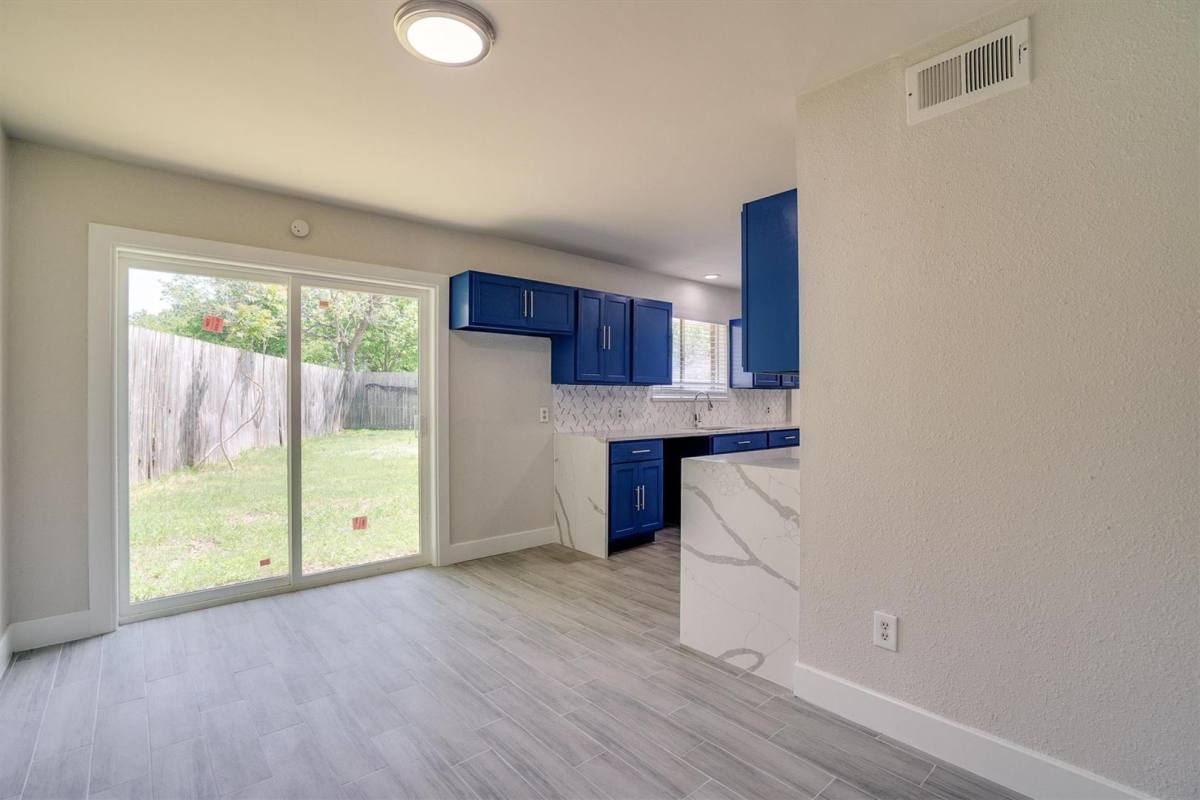 House for rent at 626 Arawe W Circle, Irving, TX 75060