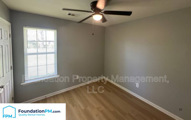 House for rent at 3751 Oak Lake Lane, Memphis, TN 38118