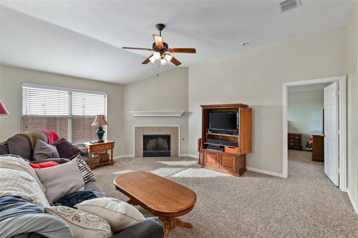 House for rent at 2825 Dawn Spring, Little Elm, TX 75068