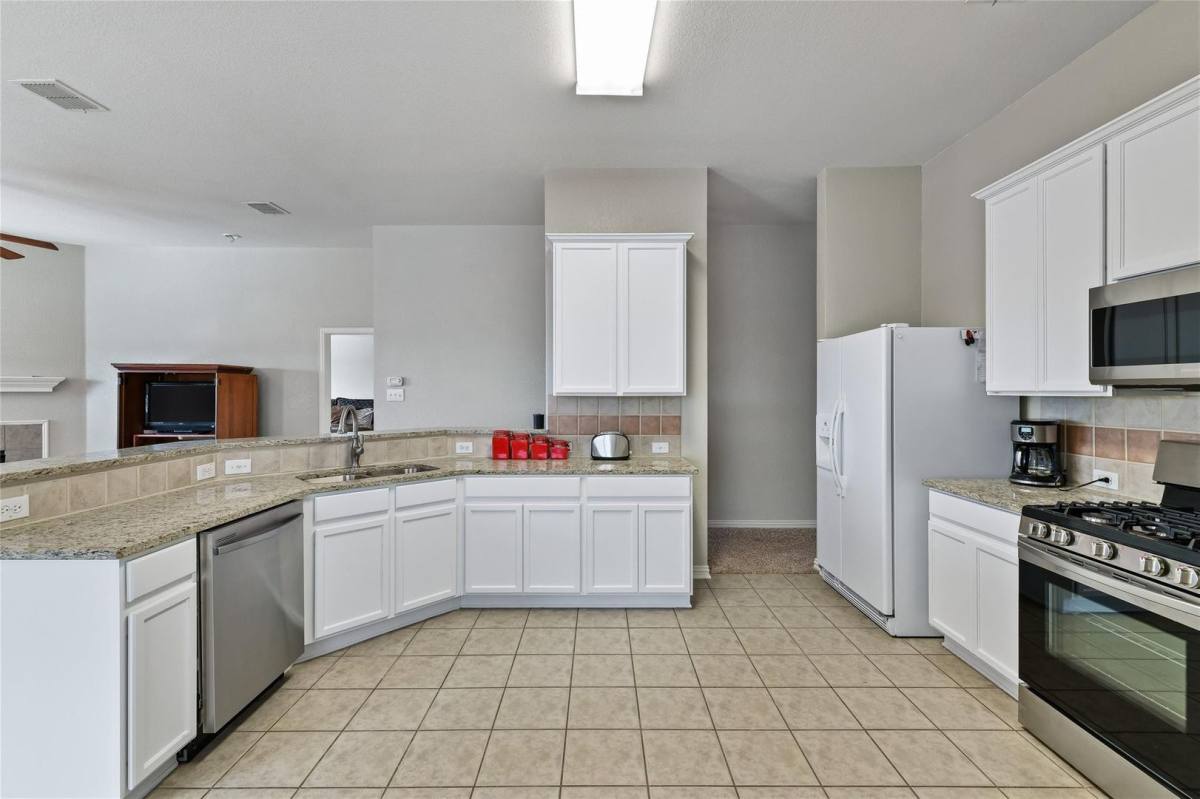 House for rent at 2825 Dawn Spring, Little Elm, TX 75068