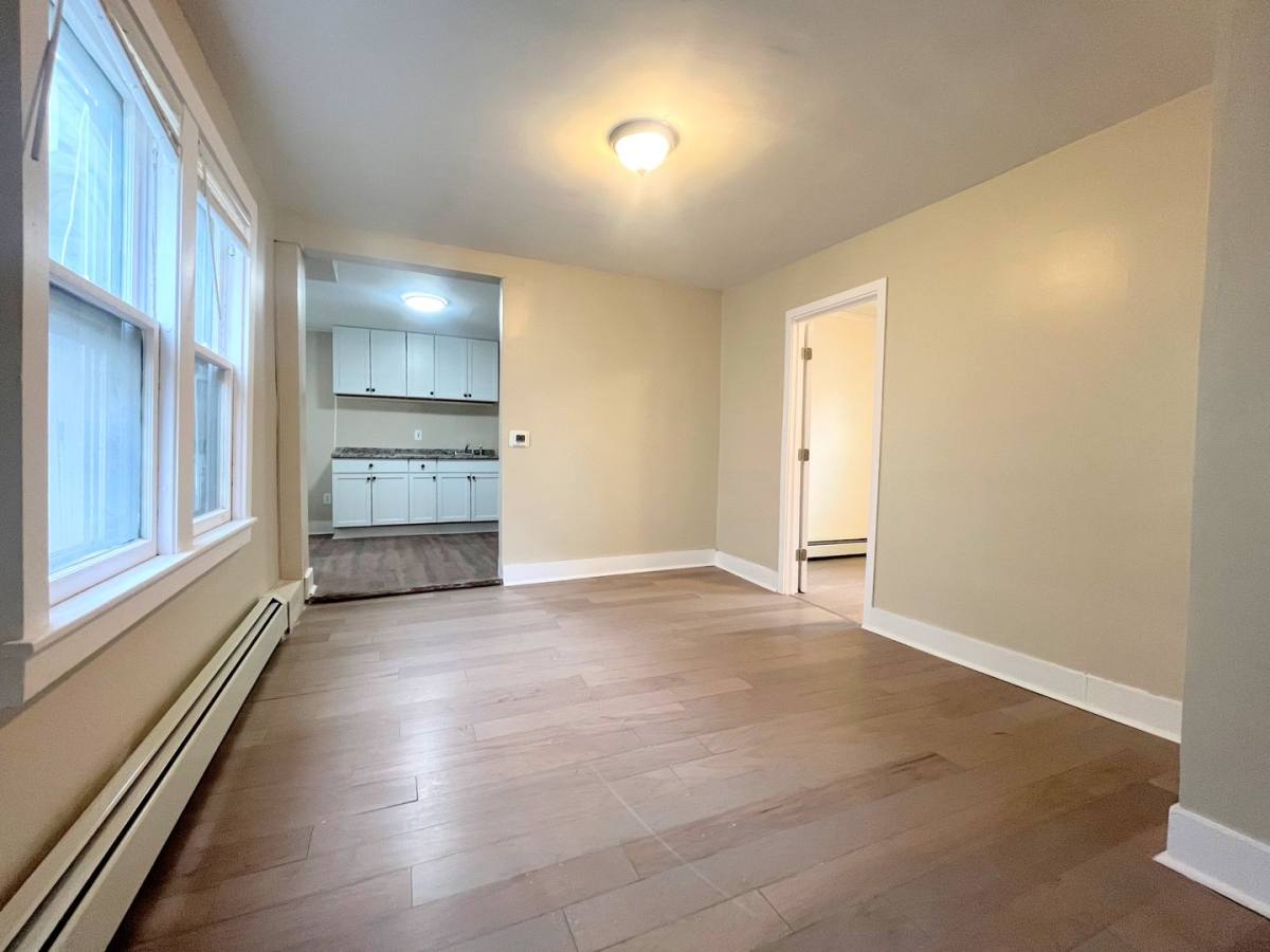 Apartment for rent at 46 Hawley St, Buffalo, NY 14213