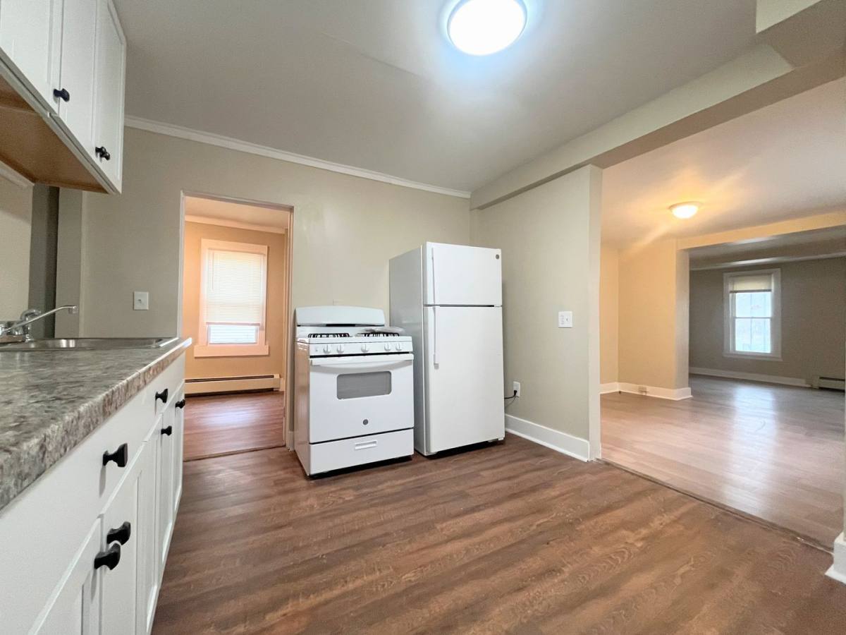 Apartment for rent at 46 Hawley St, Buffalo, NY 14213