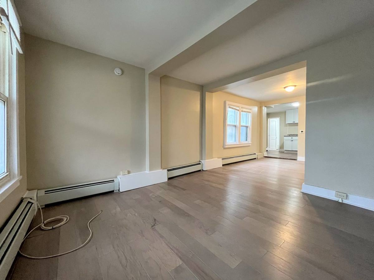 Apartment for rent at 46 Hawley St, Buffalo, NY 14213