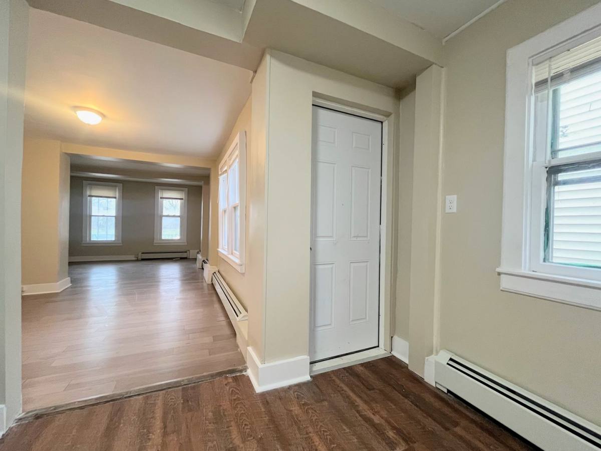 Apartment for rent at 46 Hawley St, Buffalo, NY 14213