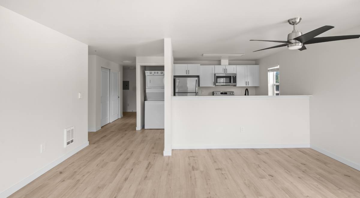Apartment for rent at 1018 NE 112th St, Seattle, WA 98125