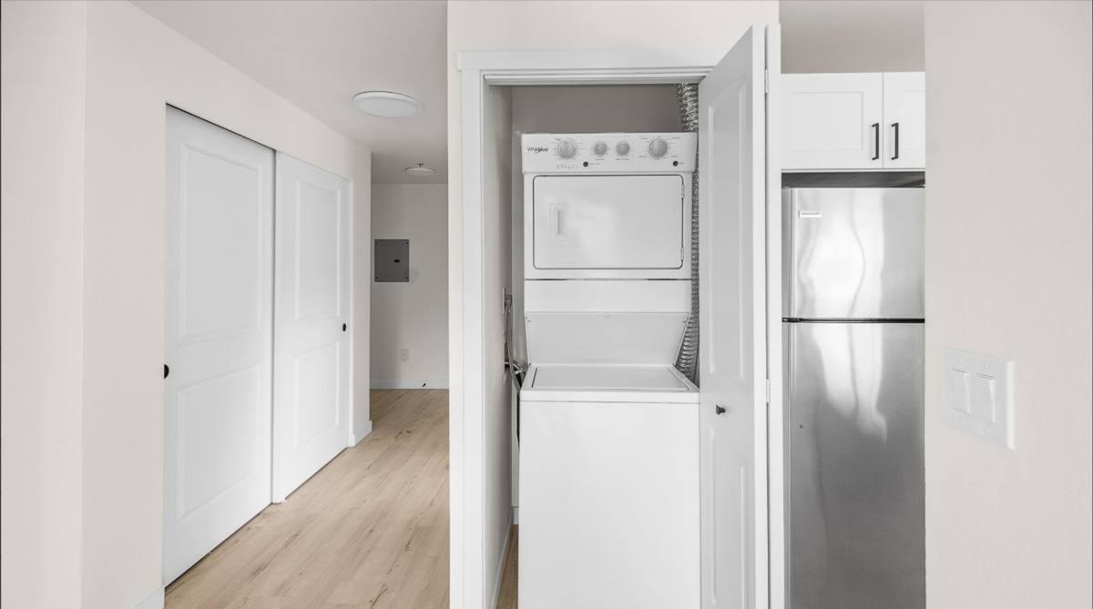 Apartment for rent at 1018 NE 112th St, Seattle, WA 98125