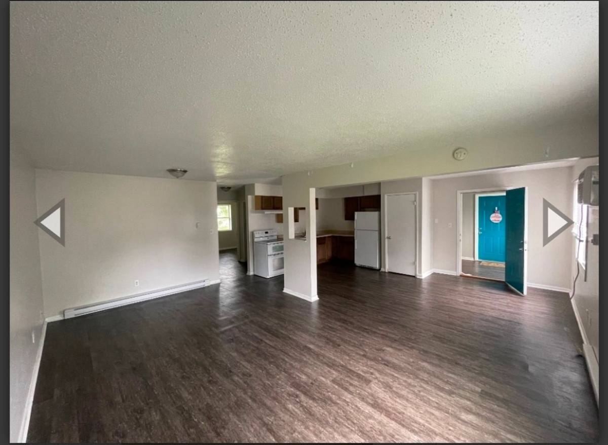 Apartment for rent at 303 8th St, Perry, IA 50220