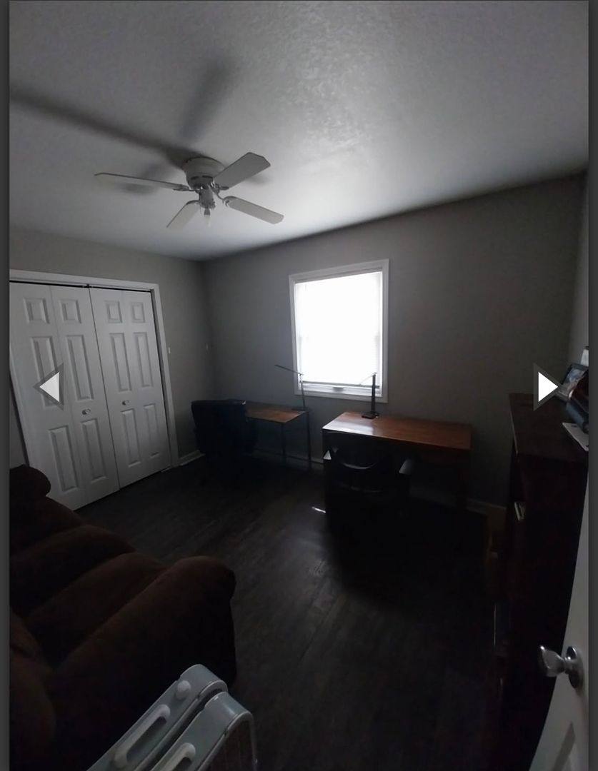 Apartment for rent at 303 8th St, Perry, IA 50220