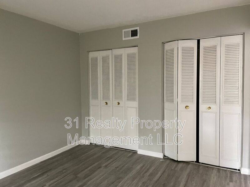 Townhouse for rent at 13722 Flagstone Lane, Dallas, TX 75240