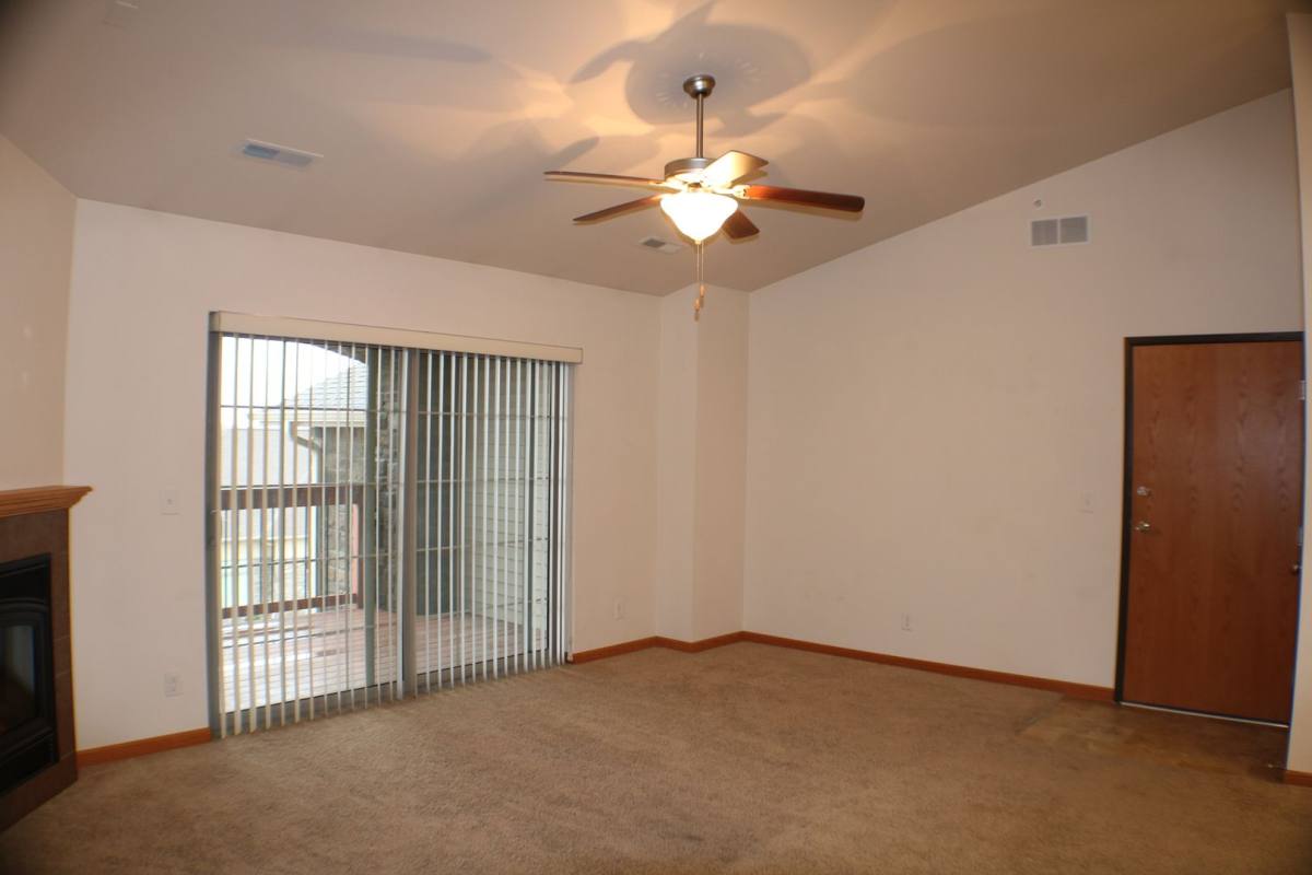 Apartment for rent at 545 Pond View Dr, North Liberty, IA 52317