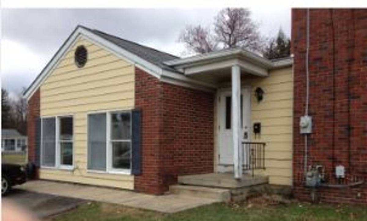 Apartment for rent at 1175 Mount Vernon Rd, Newark, OH 43055