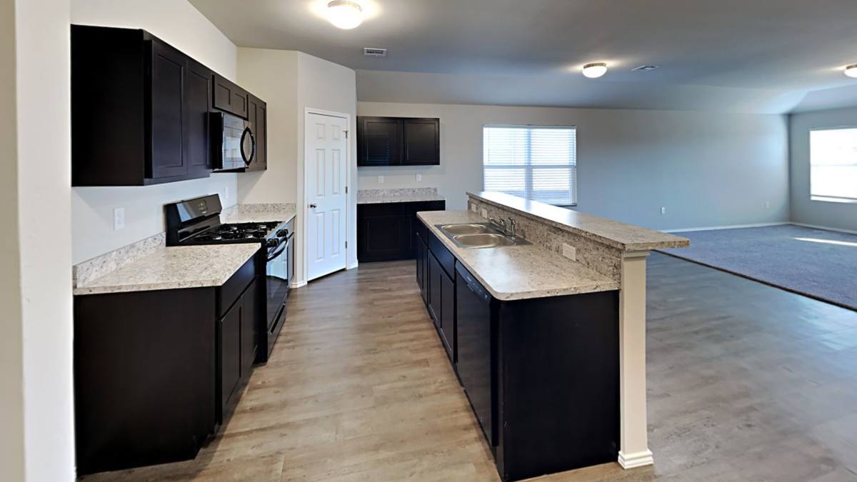 House for rent at 11748 NW 99th Terrace, Yukon, OK 73099