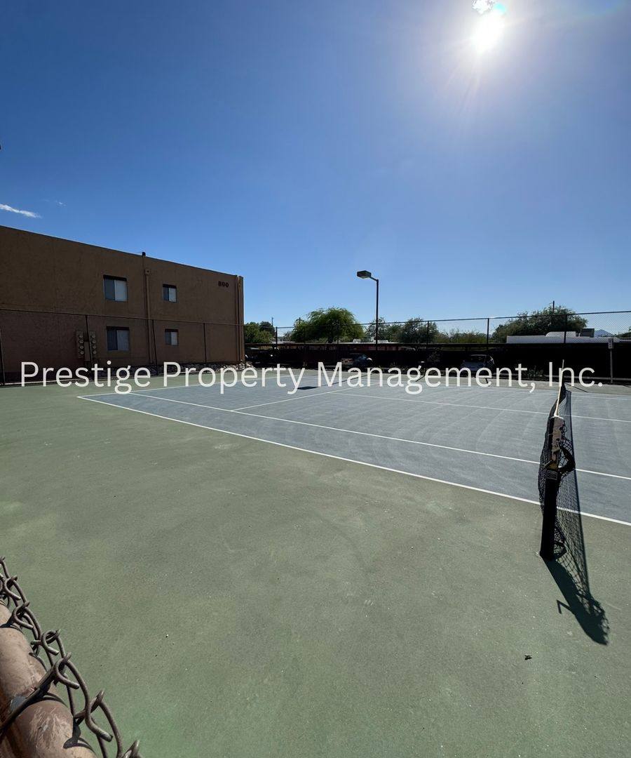 House for rent at 1810 S Blacklidge Dr, Tucson, AZ 85719
