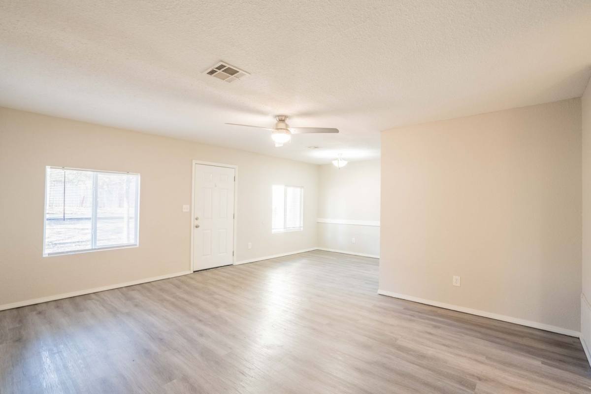 Apartment for rent at 3257 S Hudson Ave, Tulsa, OK 74135