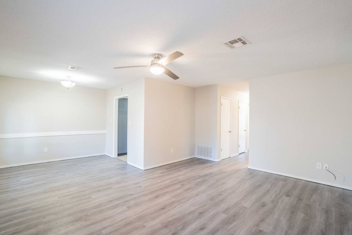 Apartment for rent at 3257 S Hudson Ave, Tulsa, OK 74135