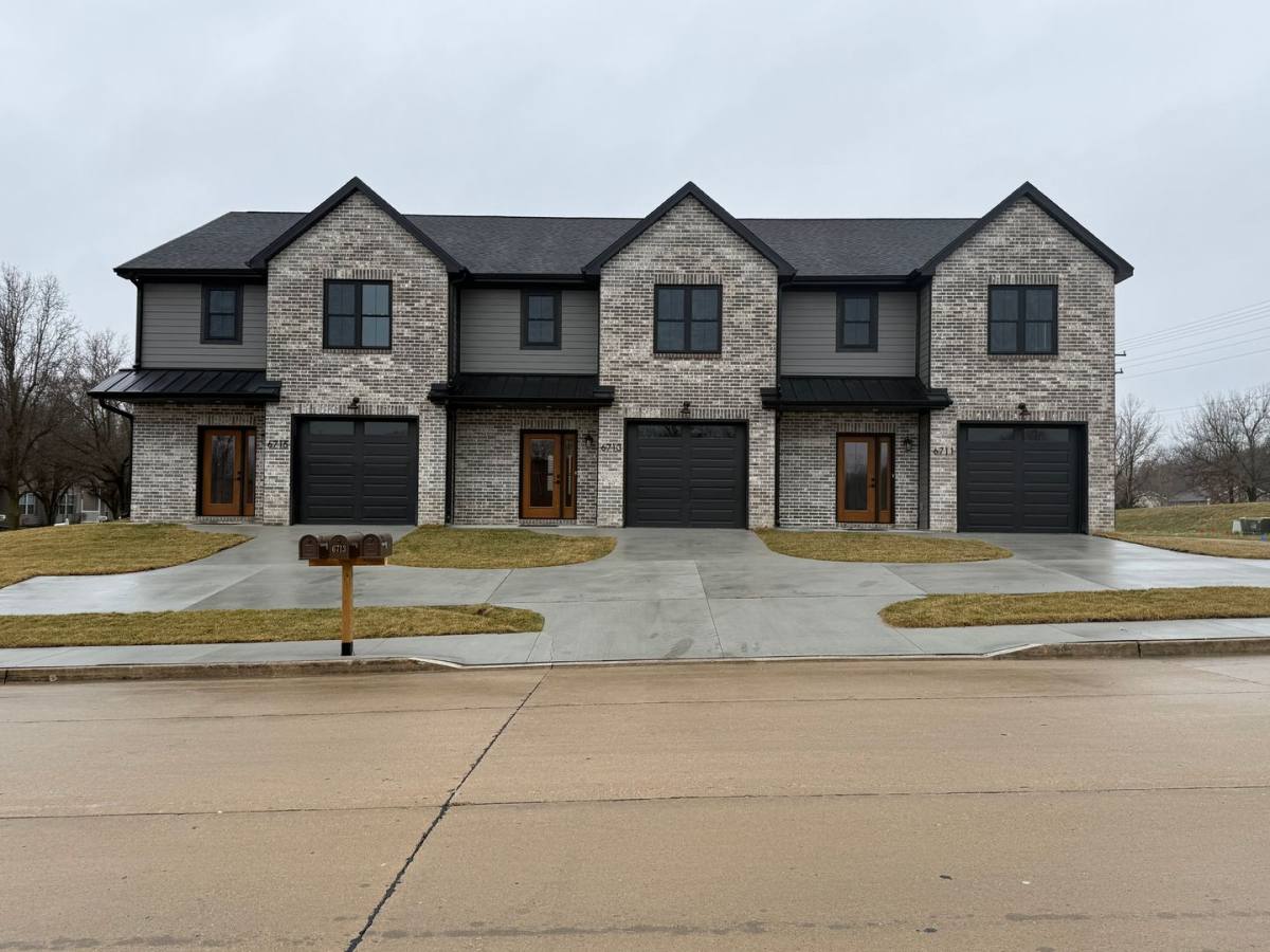Apartment for rent at 6711-6715 New Town Ave, Columbia, MO 65203