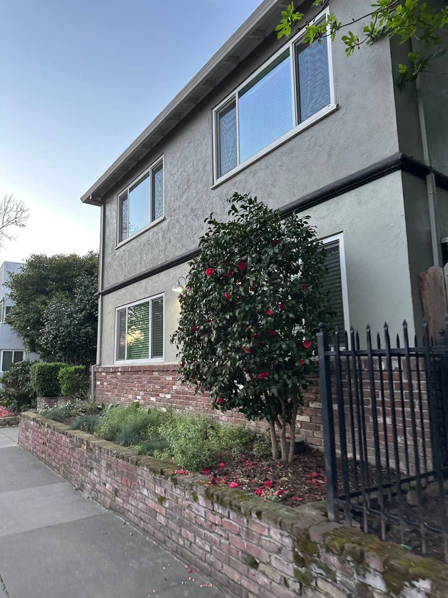 Apartment for rent at 1808 N St, Sacramento, CA 95811