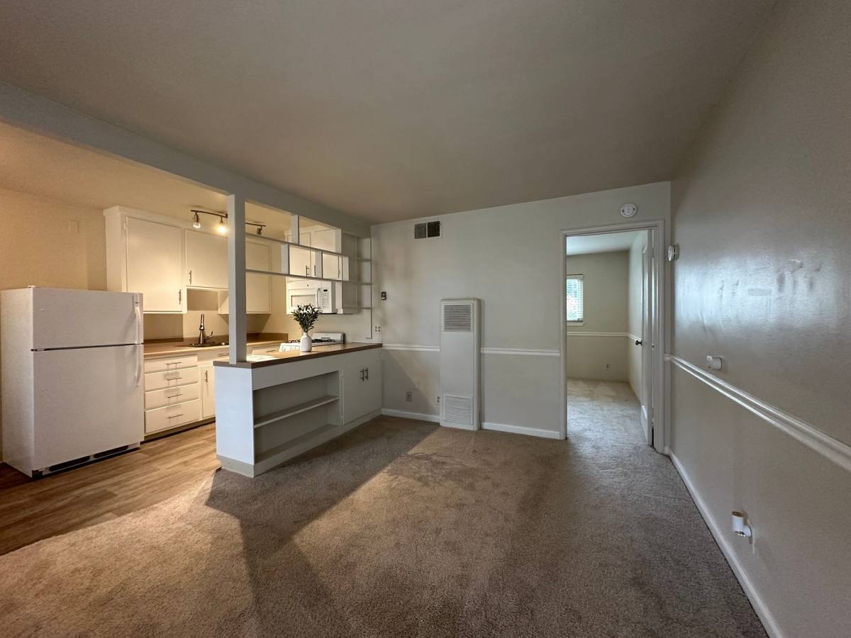 Apartment for rent at 1808 N St, Sacramento, CA 95811