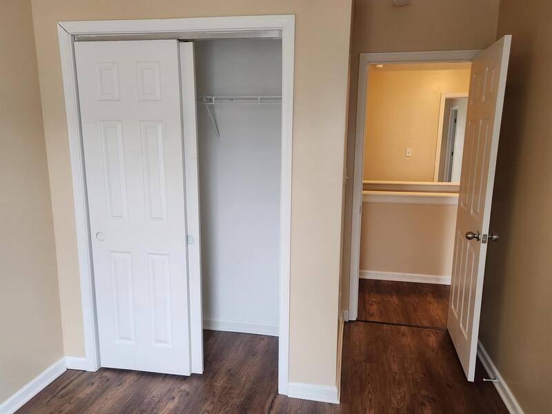 Townhouse for rent at 1204 Topp Creek Dr, Indianapolis, IN 46214