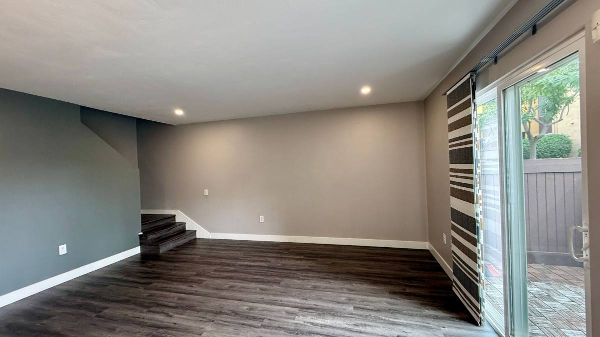 Townhouse for rent at 3454 Castle Glen Dr, San Diego, CA 92123
