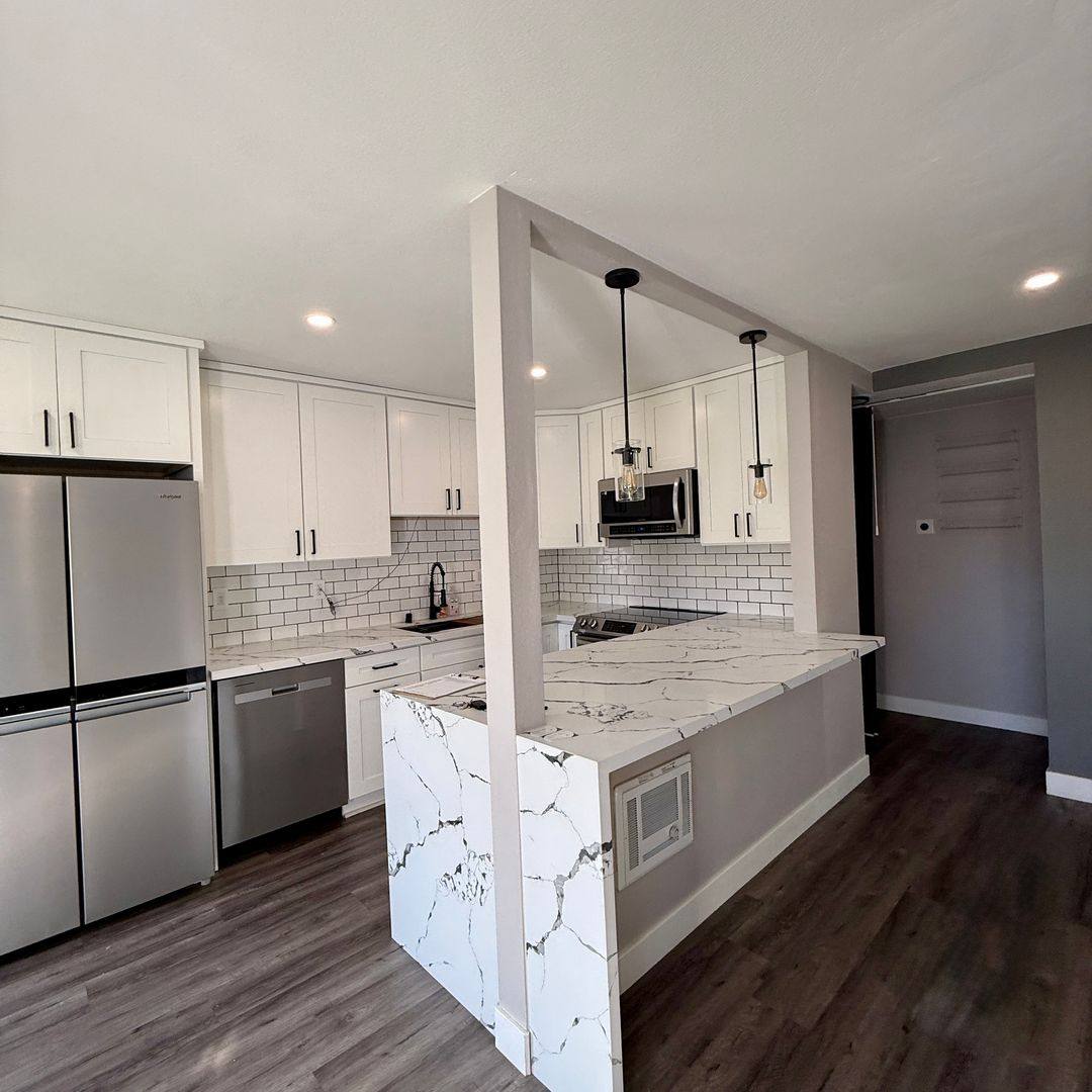 Townhouse for rent at 3454 Castle Glen Dr, San Diego, CA 92123