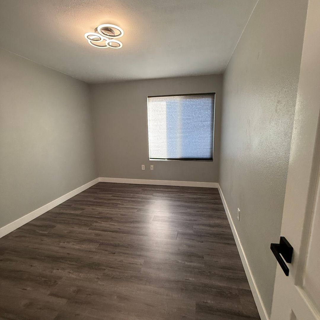 Townhouse for rent at 3454 Castle Glen Dr, San Diego, CA 92123
